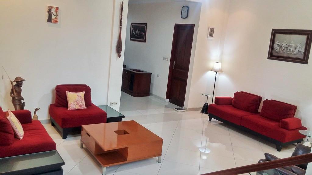Villa Rumah Ibu Dago Bandung Buitenkant foto