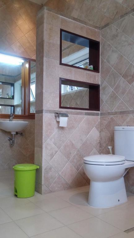 Villa Rumah Ibu Dago Bandung Buitenkant foto