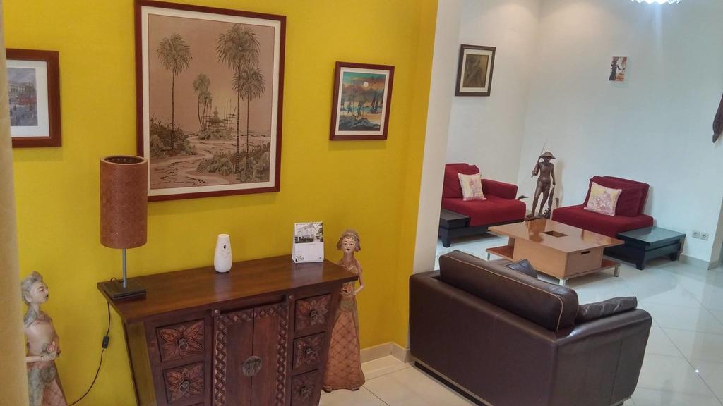 Villa Rumah Ibu Dago Bandung Buitenkant foto