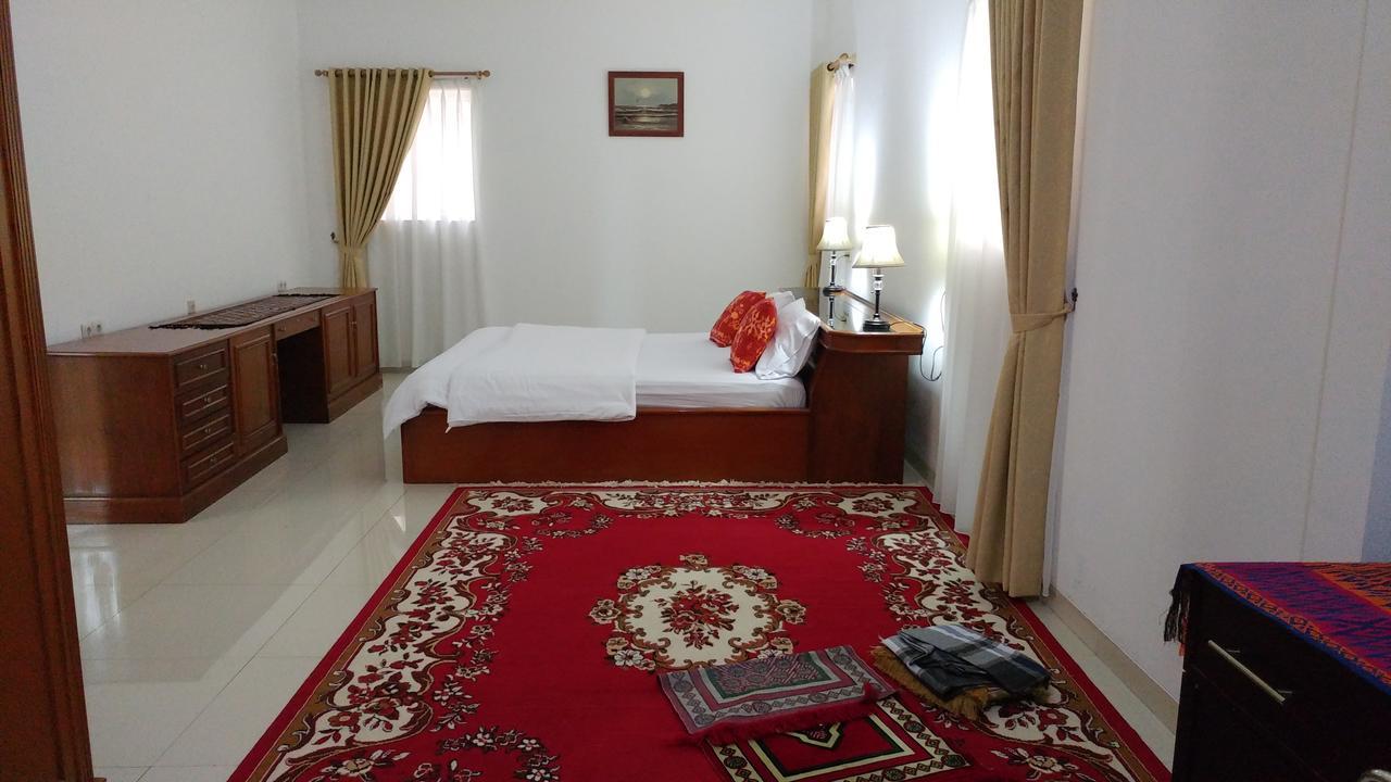 Villa Rumah Ibu Dago Bandung Buitenkant foto